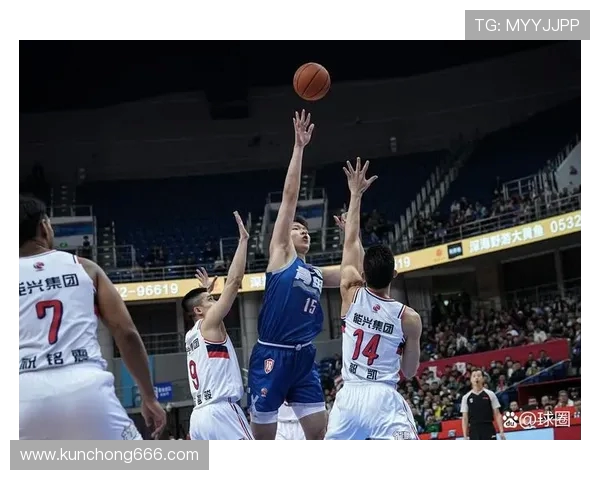 杨瀚森谈防挡拆策略主帅要求保护篮下我未能执行到位